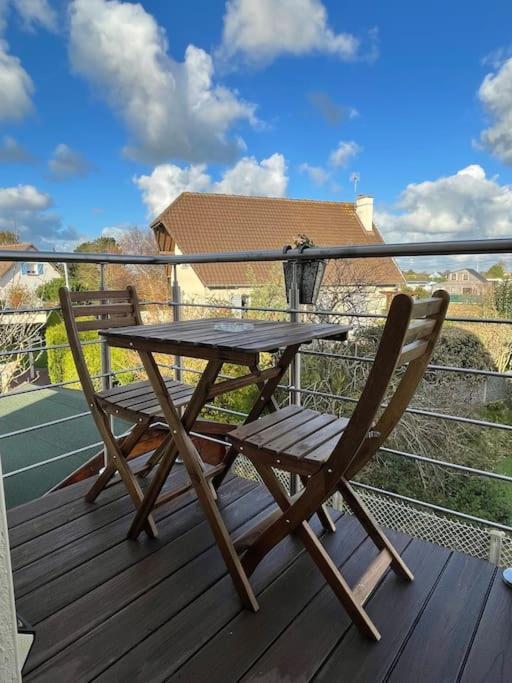 Appartement Cosy Sous Les Toits ลิยง-ซูร์-แมร์ ภายนอก รูปภาพ